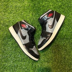 Bundle Deal (AJ1 ‘Perforated White’ / AJ1 Mid ‘Shadow’ / Reebox)